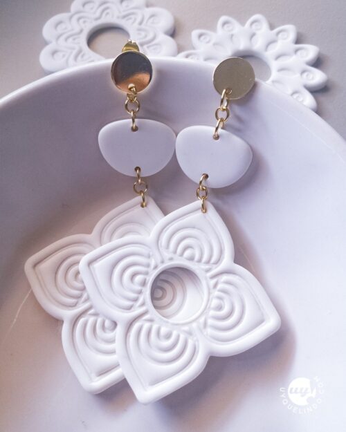 Pendientes colgantes flor de Guadalupe