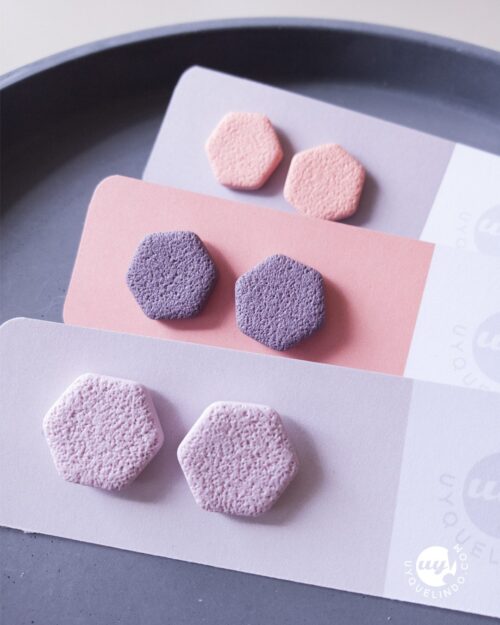 Pendientes de botón hexagonales