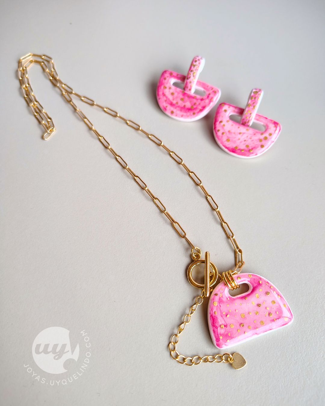 Collar Strawberry con charms